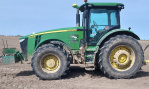 John Deere 8335R